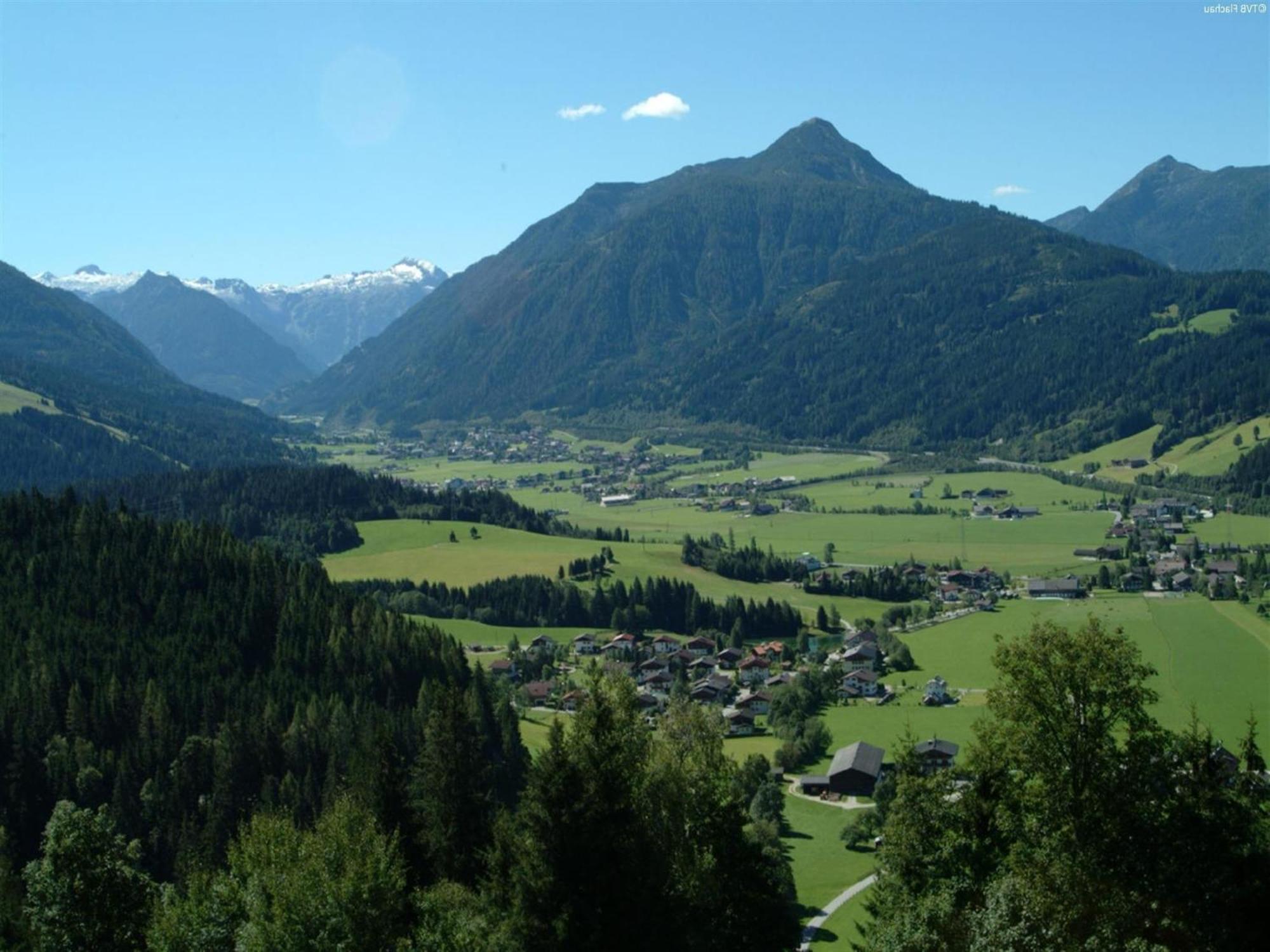 Apartment Near Flachau With Mountain View Buitenkant foto